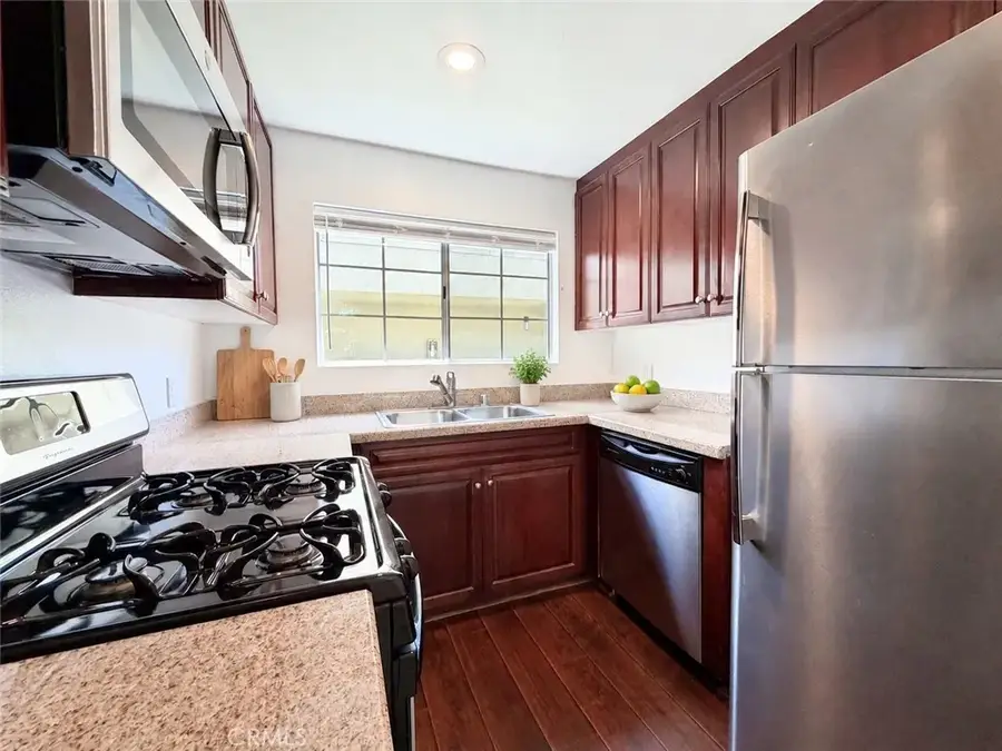 21500 Burbank #328, Woodland Hills, CA 91367 - #3