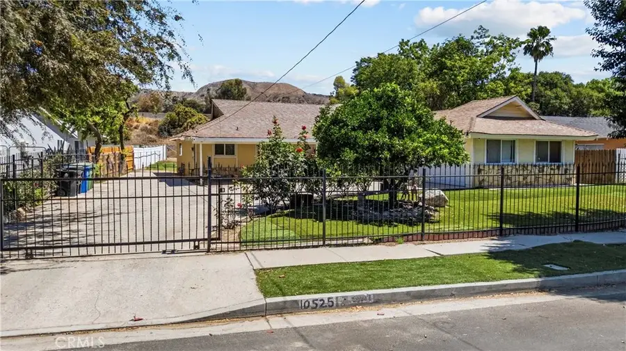 10525 Woldrich St., Sylmar, CA 91342 - #2