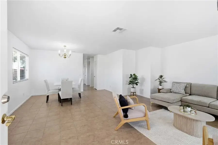 45237 Sancroft Avenue, Lancaster, CA 93535 - #2