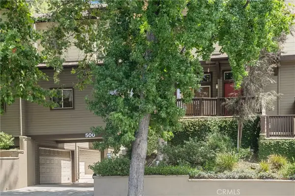500 N Rosemead #29, Pasadena, CA 91107