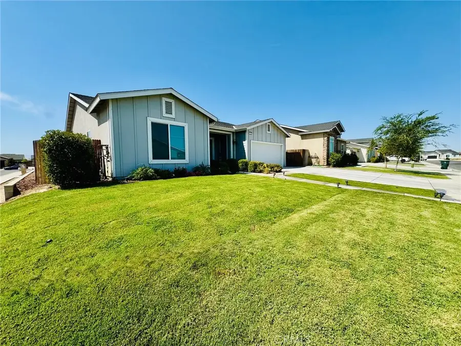 5803 Hawthorn Tree, Bakersfield, CA 93313 - #3