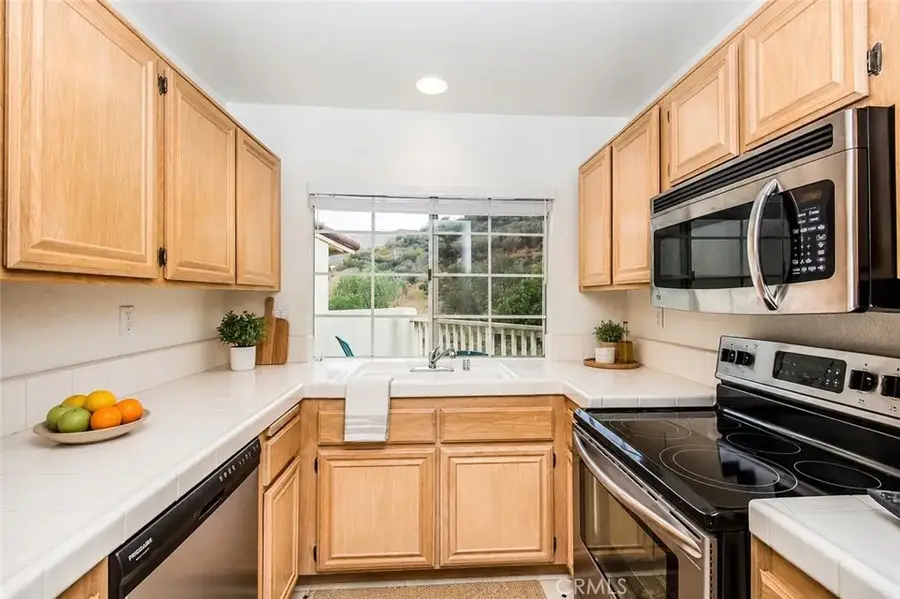 5805 Oak Bend Lane #407, Oak Park, CA 91377 - #3