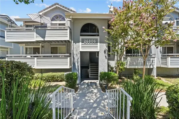 26806 Claudette Street #323, Canyon Country, CA 91351