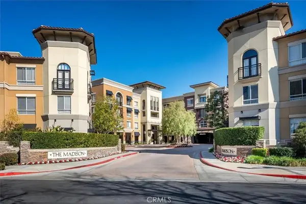 24535 Town Center Drive #6402, Valencia, CA 91355