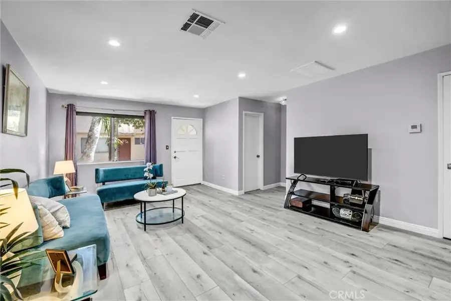 17061 Roscoe Boulevard #2, Northridge, CA 91325 - #3
