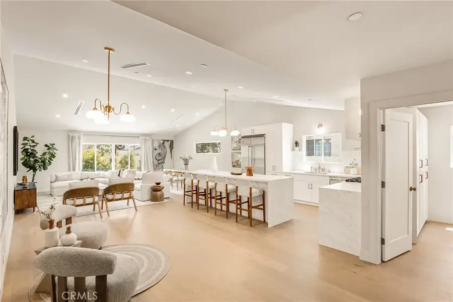 5944 Lasaine, Encino, CA 91316 - #2