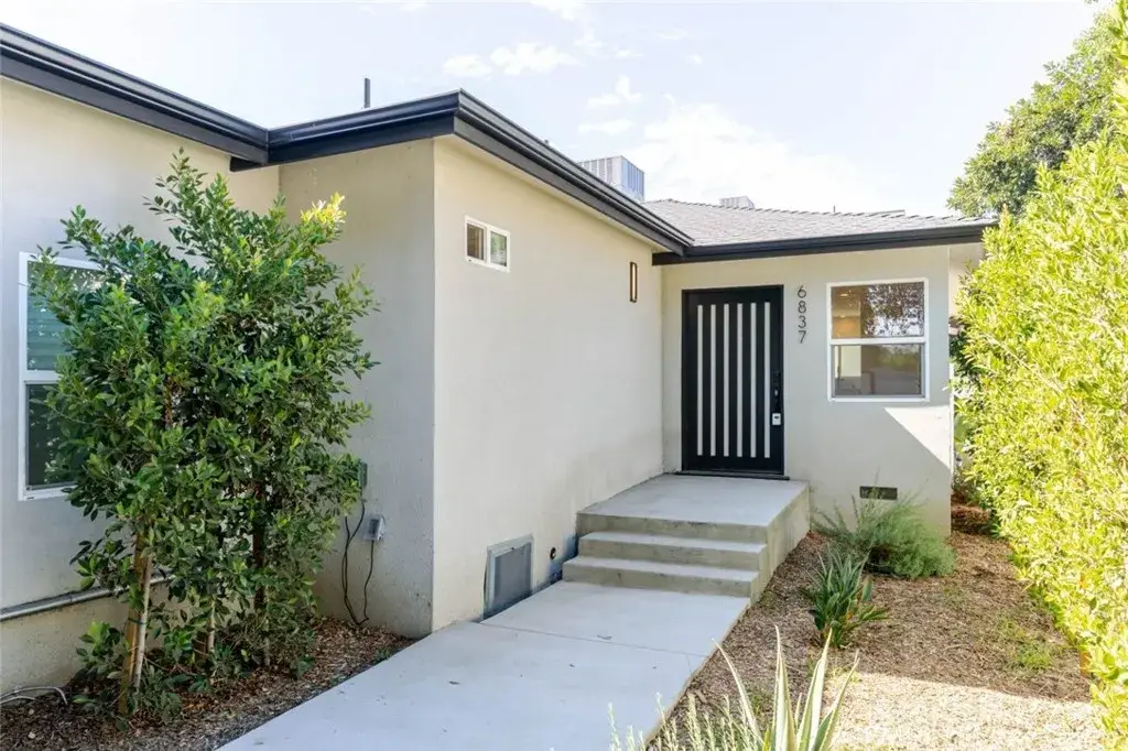 6837 Yolanda Avenue, Reseda, CA 91335 - #1