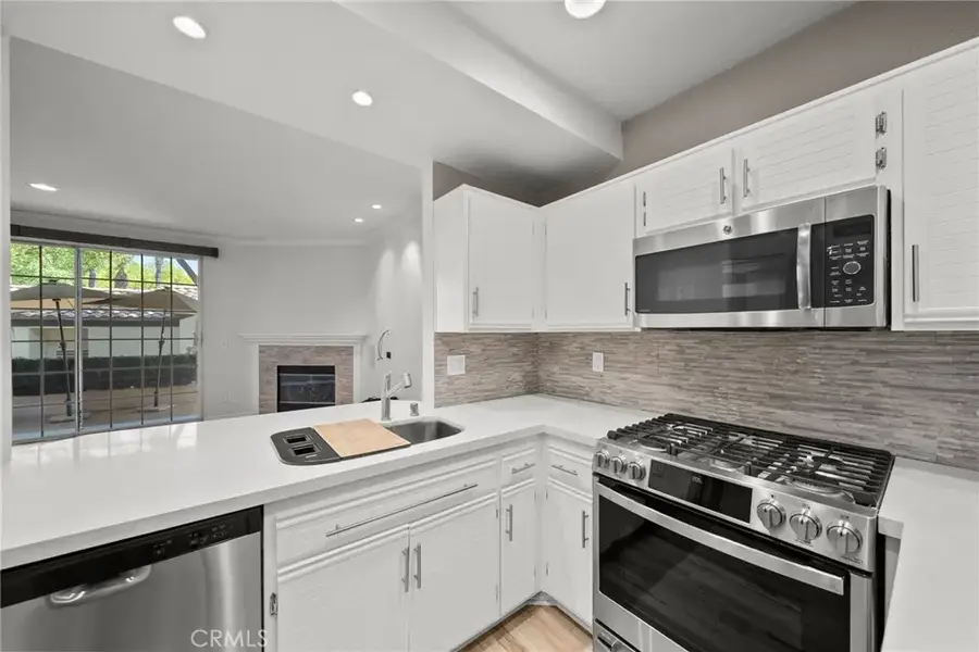 24123 Del Monte Drive #101, Valencia, CA 91355 - #3
