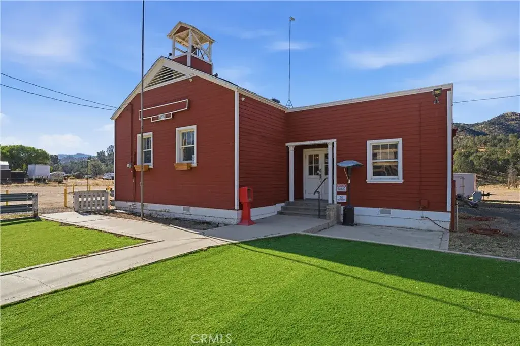 15782 Caliente Creek, Caliente, CA 93518 - #1