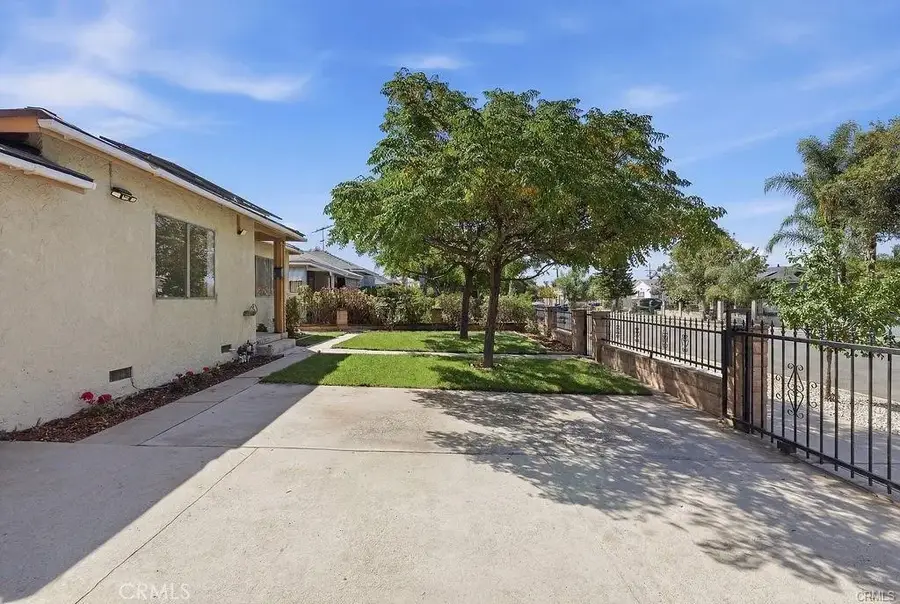 10332 Cayuga Avenue, Pacoima, CA 91331 - #2