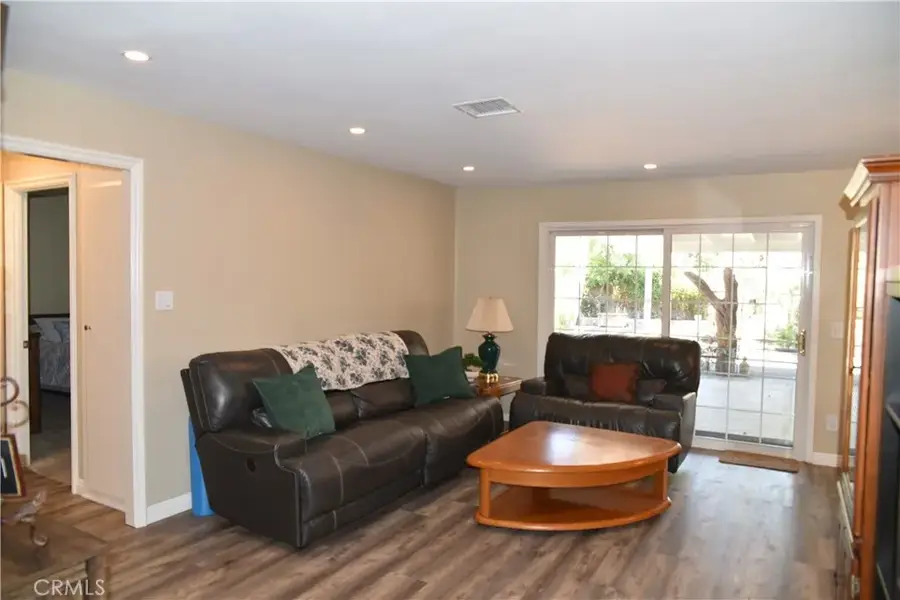 6242 Kenwater, Woodland Hills, CA 91367 - #3