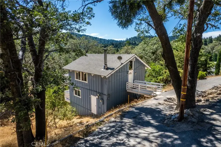 29199 Lake Brook, Cedar Glen, CA 92321 - #2