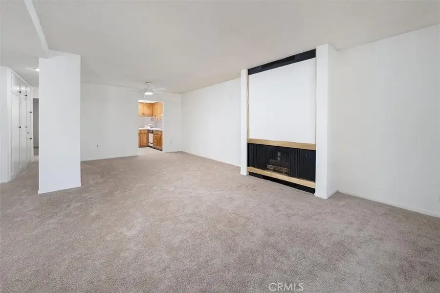 26838 Avenue Of The Oaks #c, Newhall, CA 91321 - #2