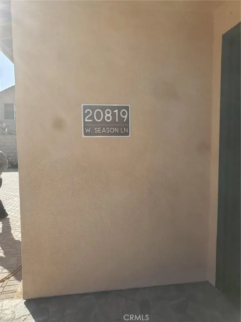 20819 W Seasons Lane, Los Angeles, CA 91306 - #3