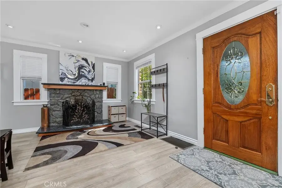 10739 Helendale, Tujunga, CA 91042 - #2