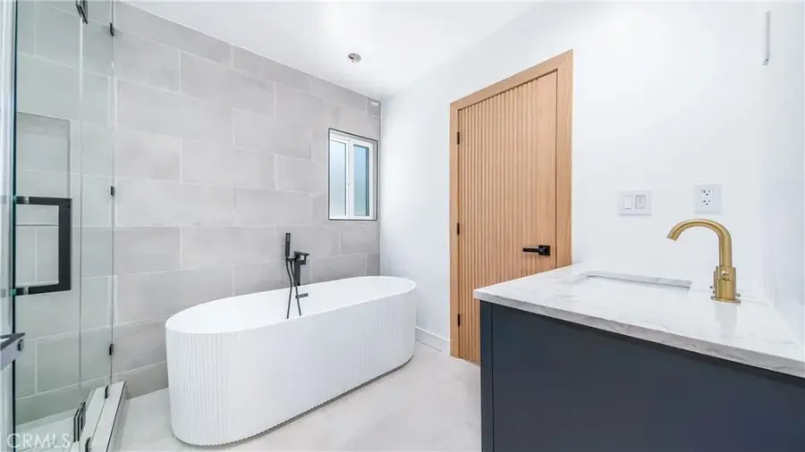 13633 Delano Street, Van Nuys, CA 91401 - #3