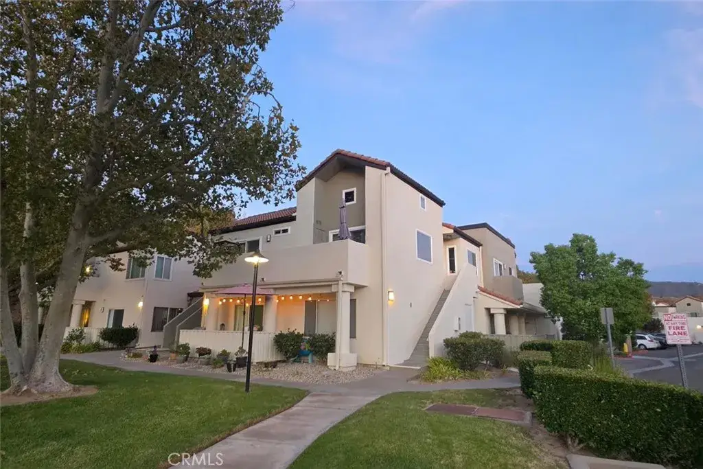 21227 Trumpet Drive #202, Newhall, CA 91321 - #1