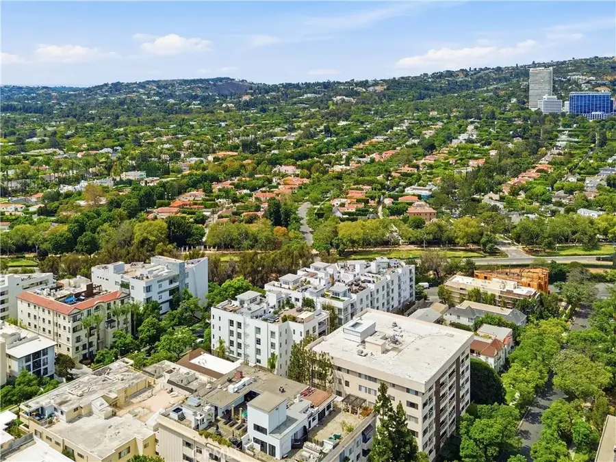 450 N Palm Dr #407, Beverly Hills, CA 90210 - #3