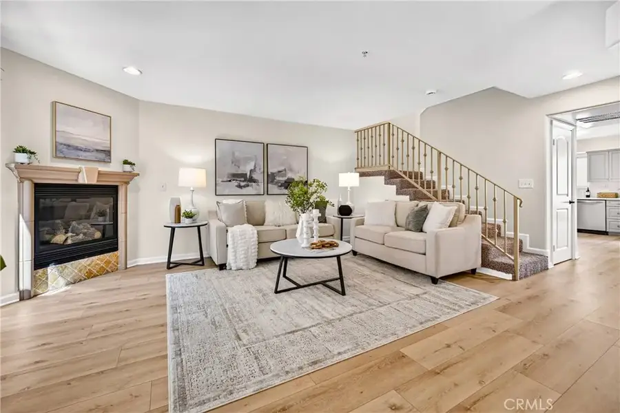 6446 Woodley Avenue #3, Lake Balboa, CA 91406 - #2