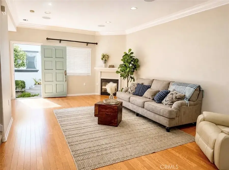 9301 Shirley Avenue #16, Northridge, CA 91324 - #3