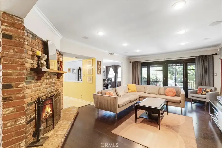 1812 W Riverside, Burbank, CA 91506 - #3