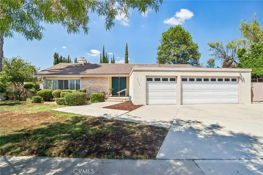 20463 Bermuda Street, Chatsworth, CA 91311 - #1