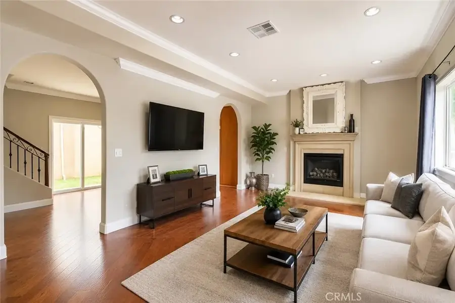 18811 Topham, Tarzana, CA 91335 - #2