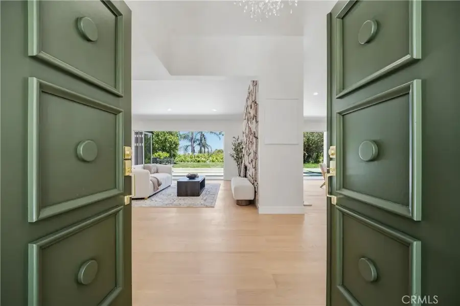 5932 Pat Avenue, Woodland Hills, CA 91367 - #2