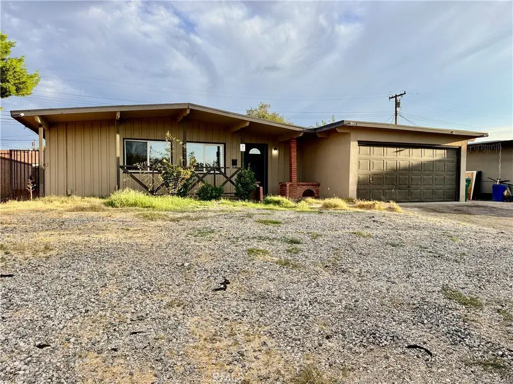 734 Woodgate, Lancaster, CA 93534 - #1