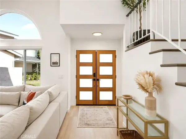7819 Goldmine Lane, Lake Balboa, CA 91406
