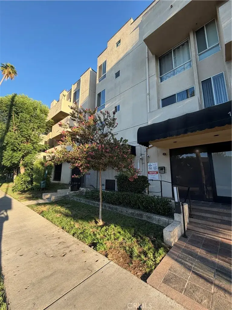 19350 Sherman Way #138, Reseda, CA 91335 - #2