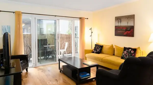 15344 Weddington Street #104, Sherman Oaks, CA 91411