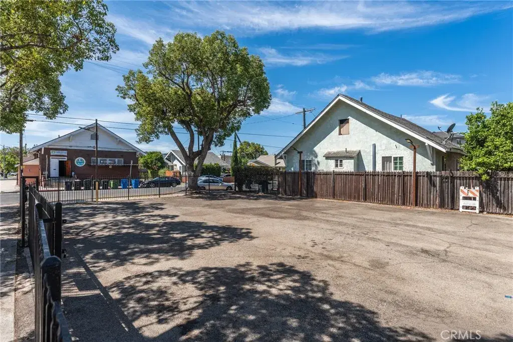 951 W 42nd, Los Angeles, CA 90037 - #1
