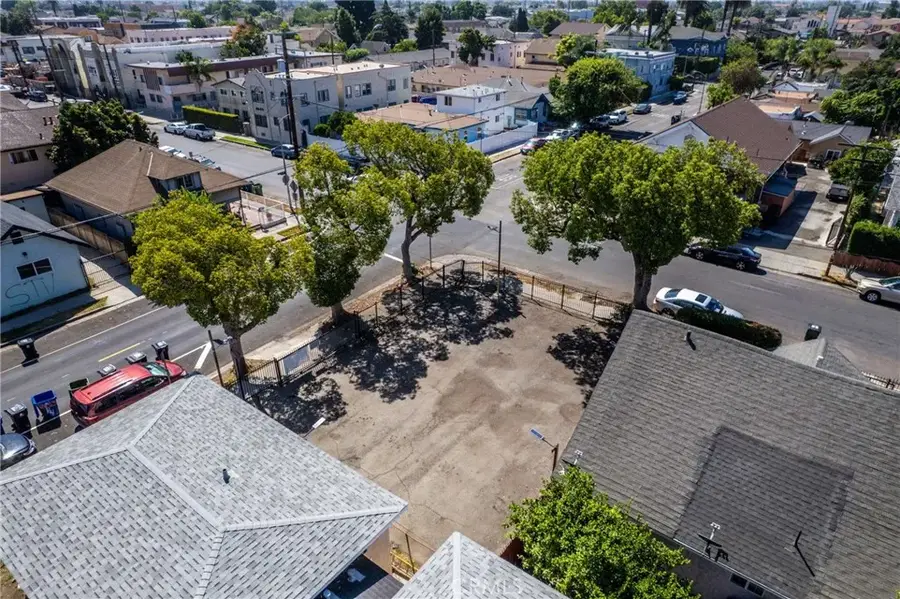 951 W 42nd, Los Angeles, CA 90037 - #3