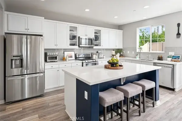 22038 Windham Way, Saugus, CA 91350