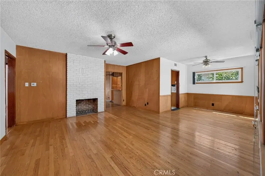 7238 Balcom Avenue, Reseda, CA 91335 - #3