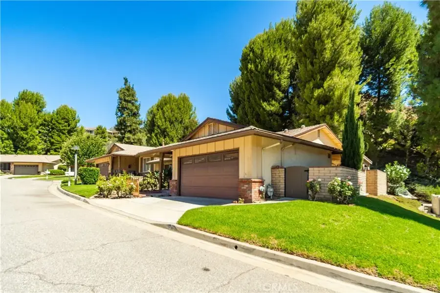 26562 Cardwick Court, Newhall, CA 91321 - #3