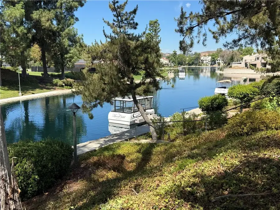 23122 Park Sorrento, Calabasas, CA 91302 - #3