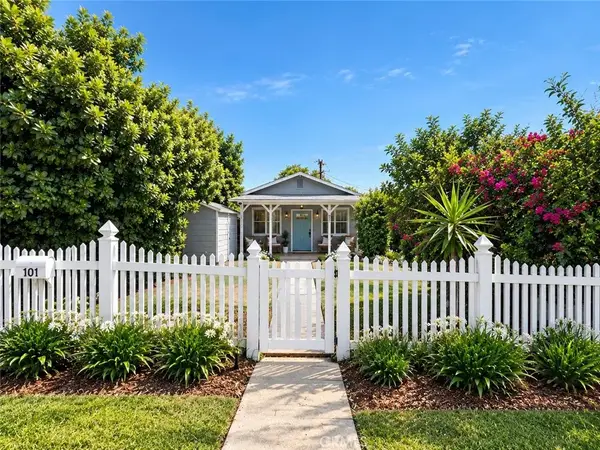 1454 N Clybourn Avenue, Burbank, CA 91505