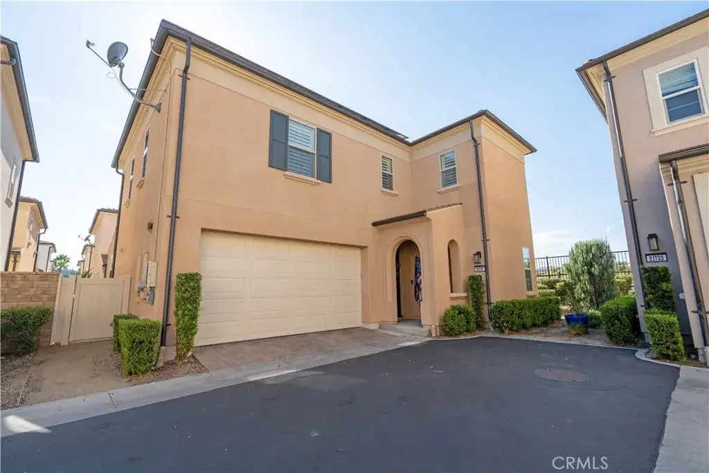 21737 Propello, Saugus, CA 91350 - #1