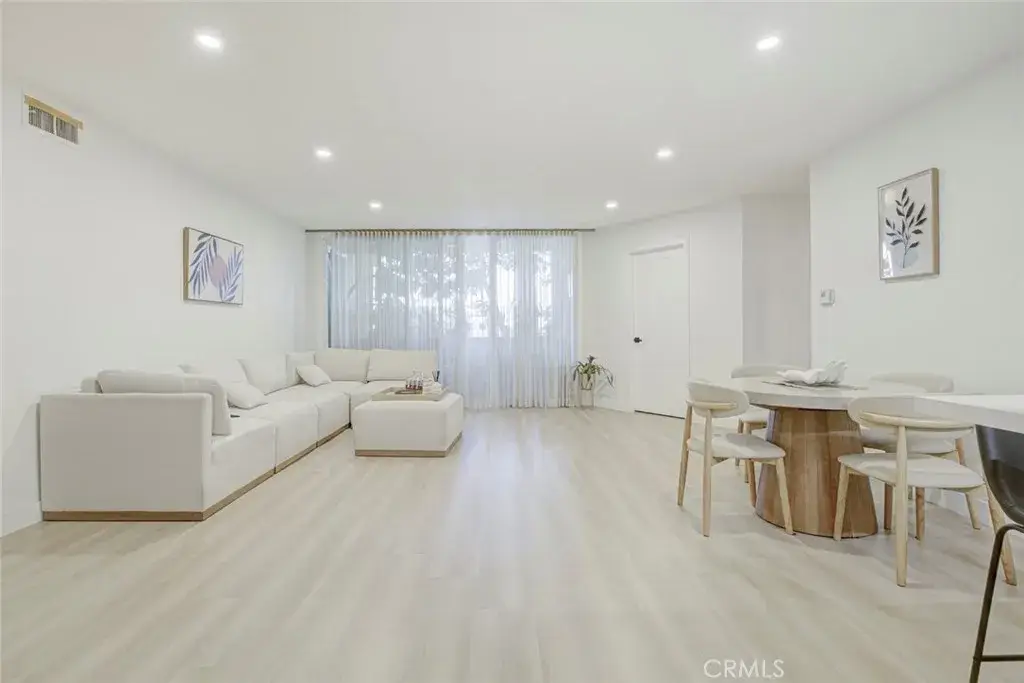 5411 Tyrone Avenue #203, Sherman Oaks, CA 91401 - #1