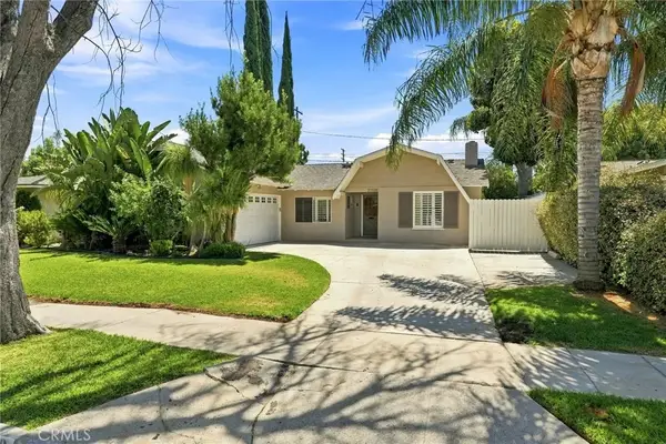 22510 Hartland, Los Angeles, CA 91307