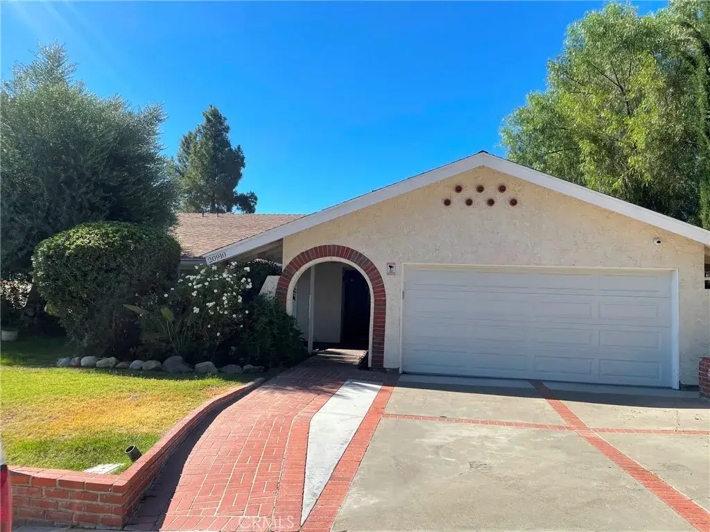 20910 Calwood Street, Saugus, CA 91350 - #1