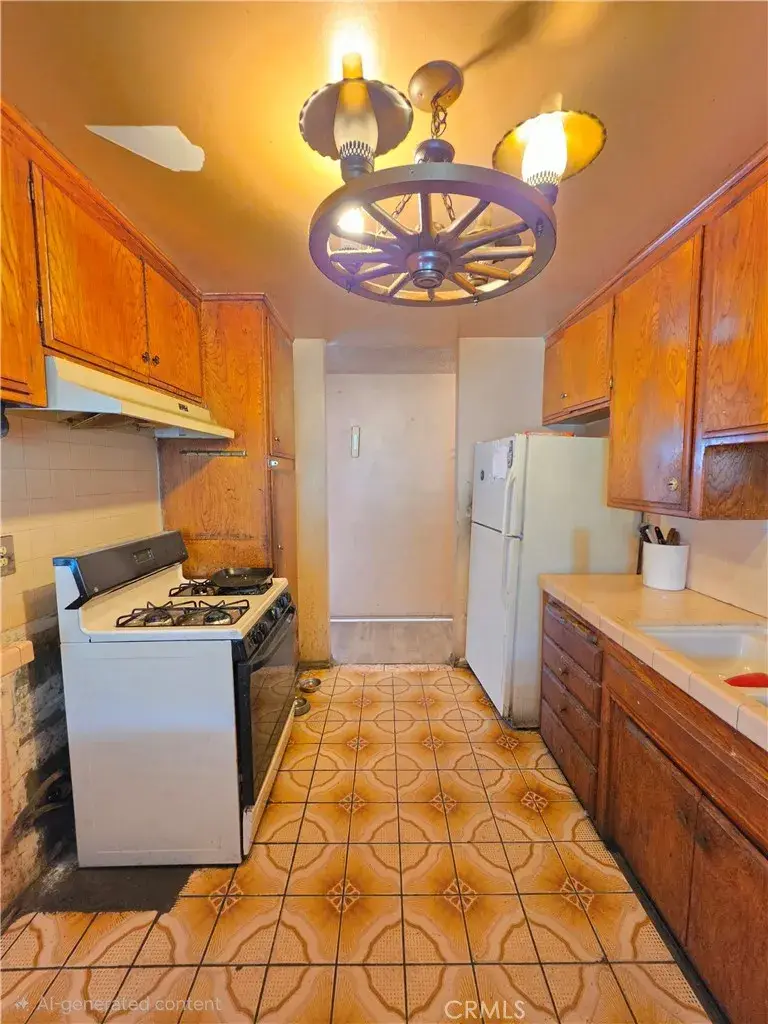 12933 Goleta, Pacoima, CA 91331 - #3