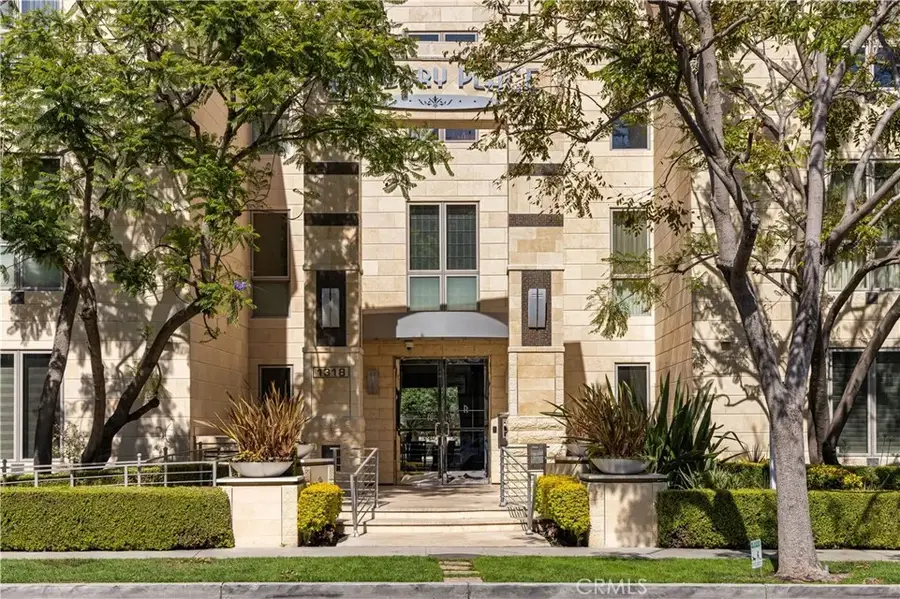 1318 Roxbury South #210, Los Angeles, CA 90035 - #2