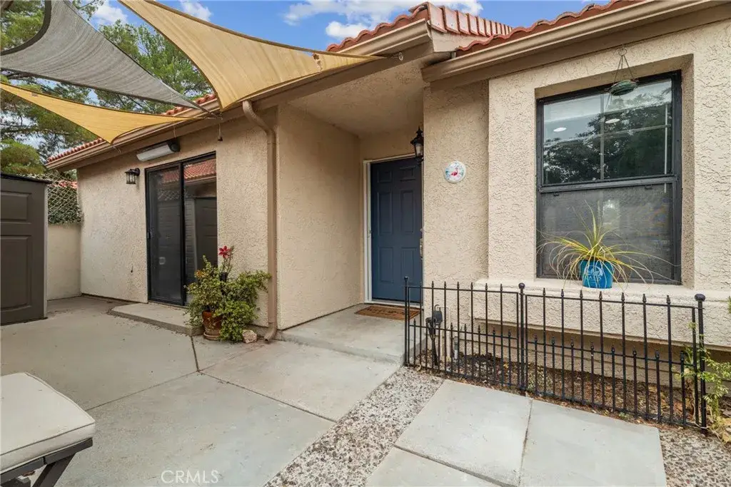 26352 Rainbow Glen, Newhall, CA 91321 - #1