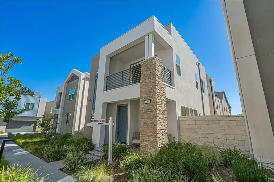 27513 Feathery Cassia, Valencia, CA 91381 - #2