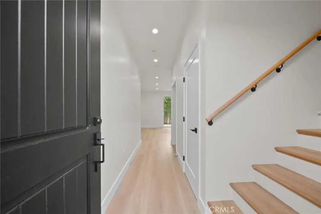 4335 Sunnyslope, Sherman Oaks, CA 91423 - #1