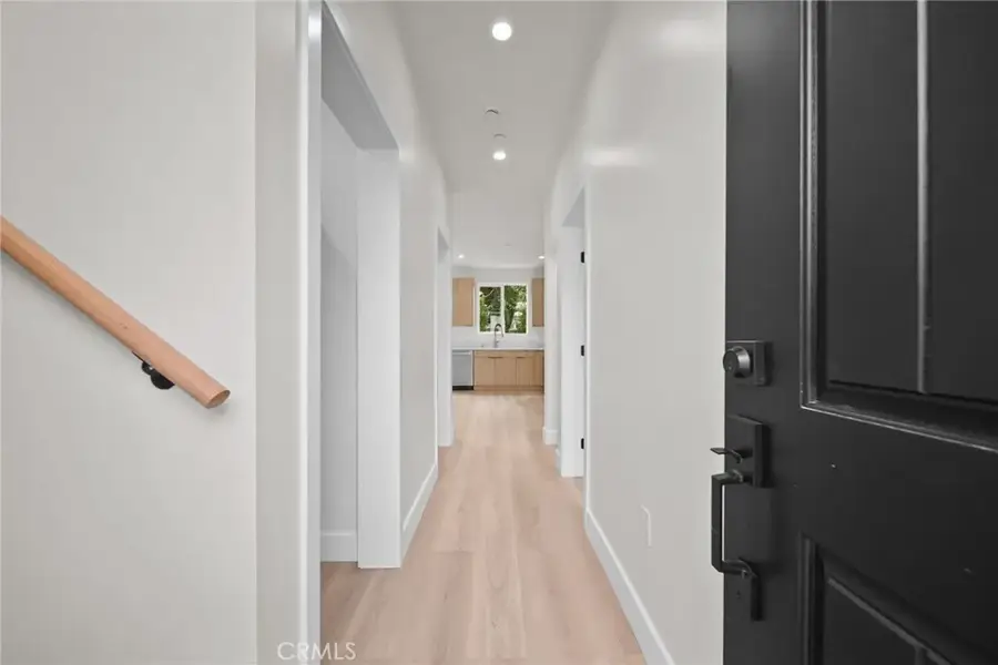 4335 Sunnyslope, Sherman Oaks, CA 91423 - #3