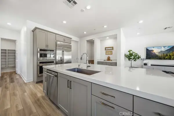 29566 Camino Azar, Valencia, CA 91354